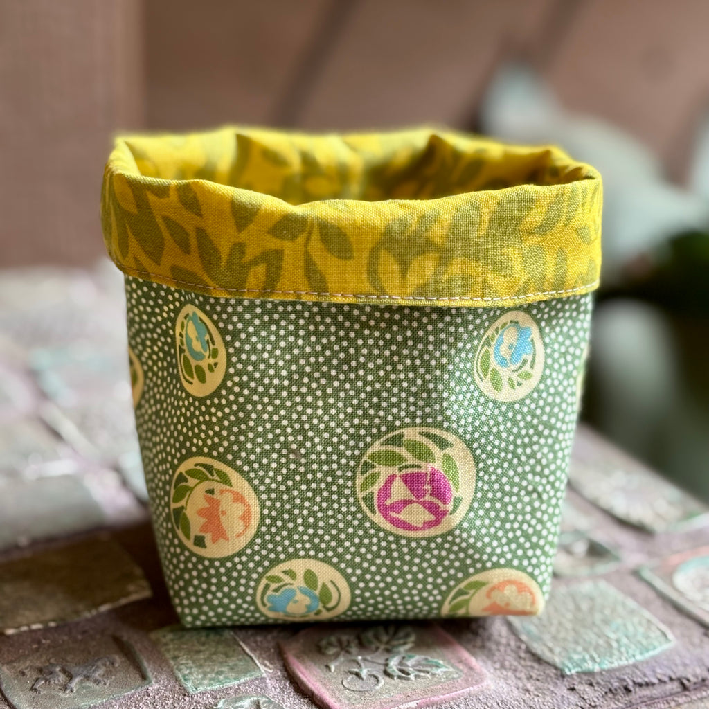 Thread catcher