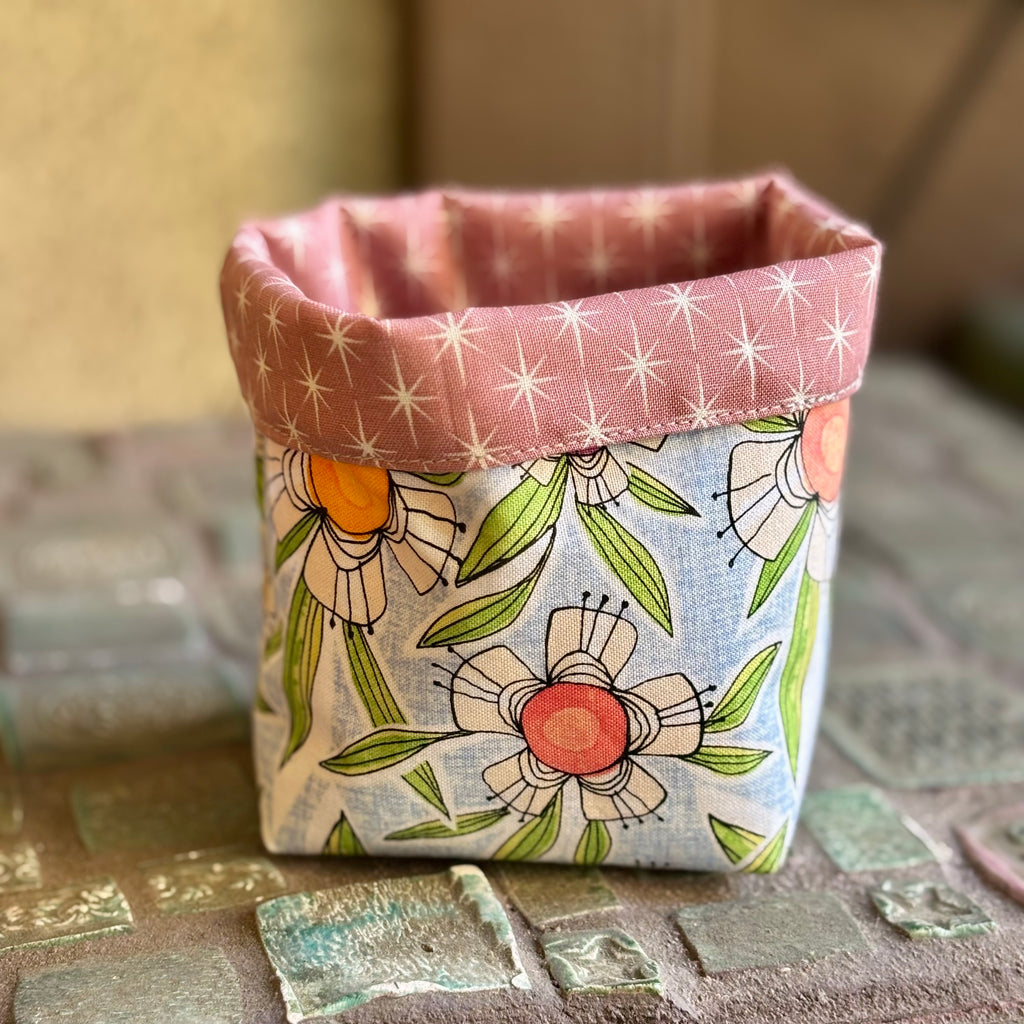 Thread catcher