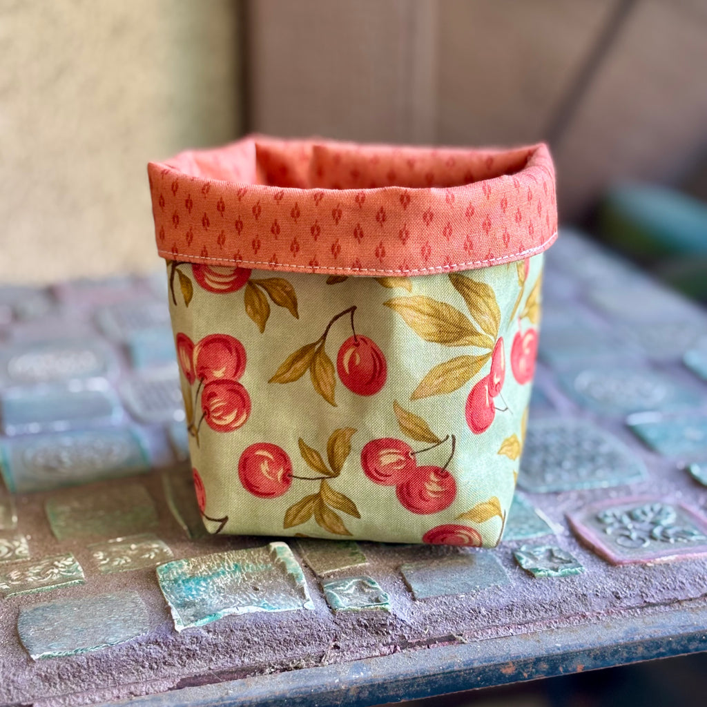 Thread catcher