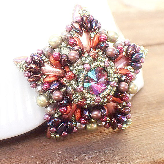 Deck the Halls Ornament Kit & Pattern